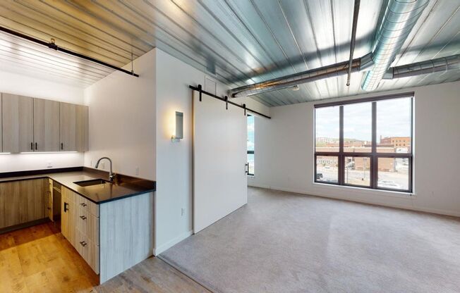 2 beds, 1 bath, 1,008 sqft, $2,295, Unit Unit 305