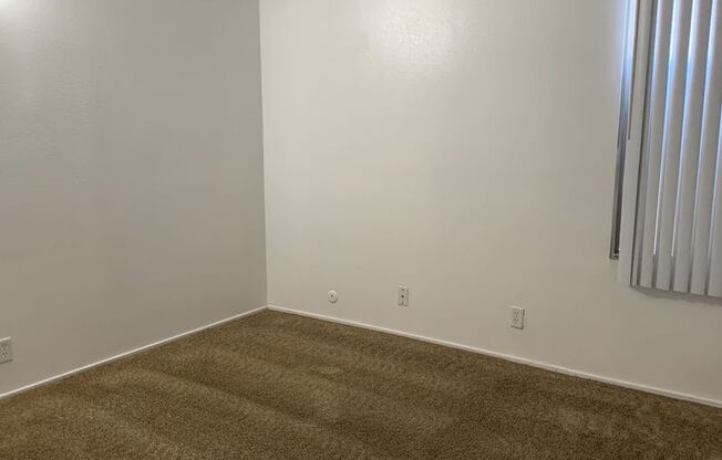 2 beds, 1 bath, 900 sqft, $1,195, Unit 15A