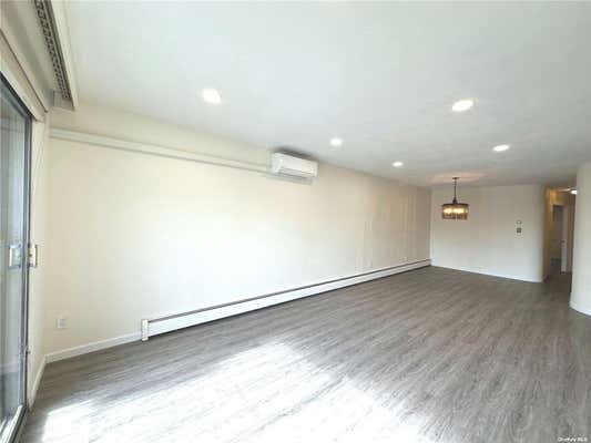 3 beds, 2 baths, $3,200, Unit 2