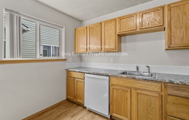 4 beds, 2.5 baths, $2,399, Unit 2407 SE 89th Avenue