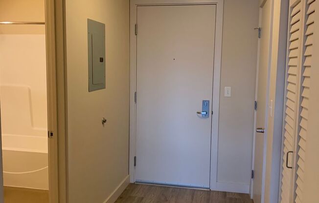 Studio, 1 bath, 430 sqft, $1,800, Unit 418