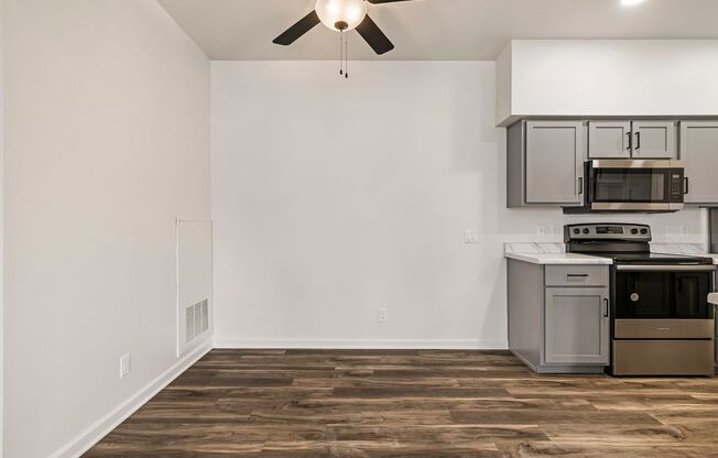 1 bed, 1 bath, 776 sqft, $1,575, Unit 311