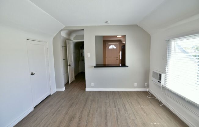 1 bed, 1 bath, 528 sqft, $995, Unit 201