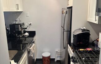 1 bed, 1 bath, $4,800, Unit 34N