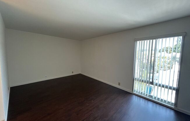 2 beds, 2 baths, $2,695, Unit 204