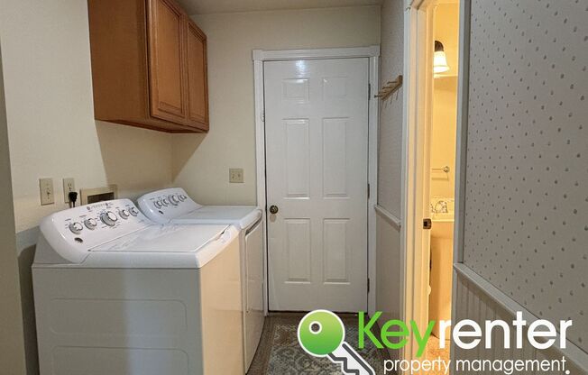 3 beds, 2 baths, $2,300