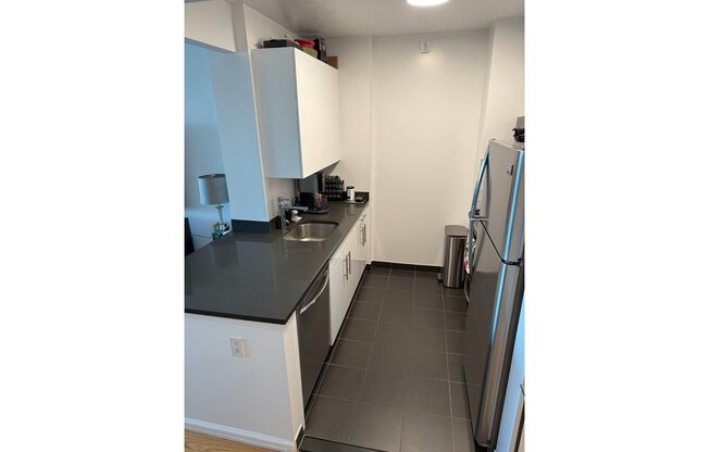 Studio, 1 bath, 425 sqft, $3,570, Unit 3714