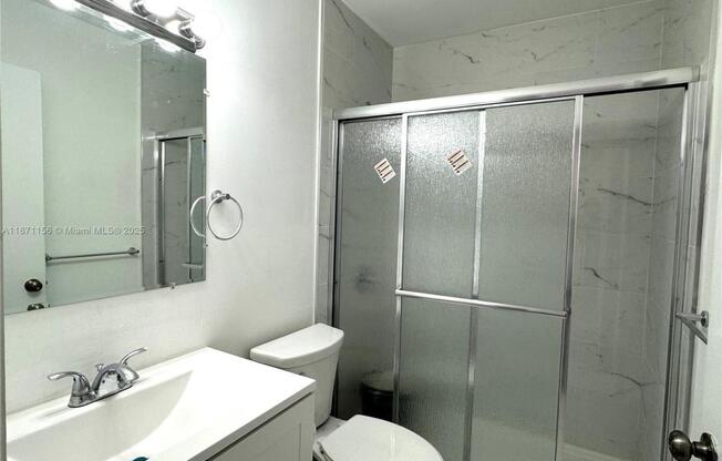 2732 W 54 ST