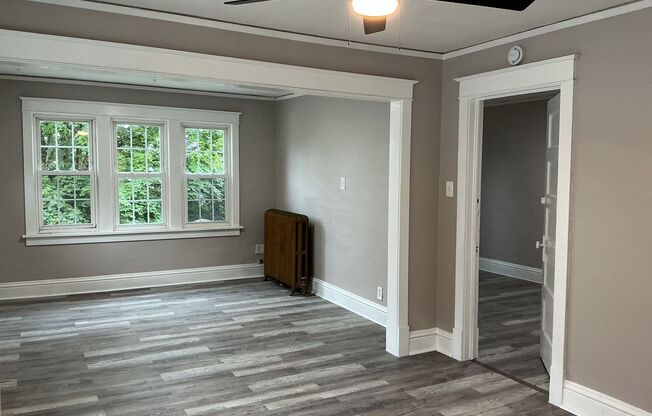 2 beds, 1 bath, $1,495, Unit 1520 upper