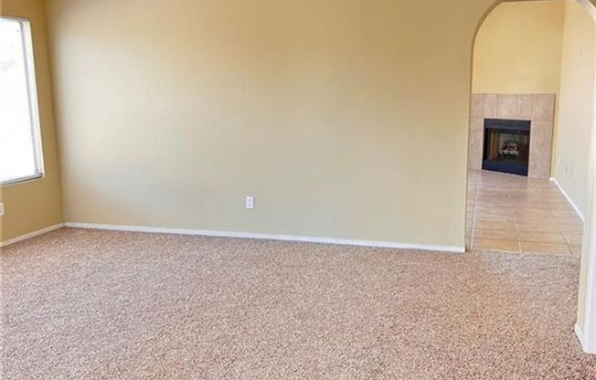 4-Bed Henderson Retreat | Indoor-Outdoor Living, Oversized Yard & 2-Car Garage
