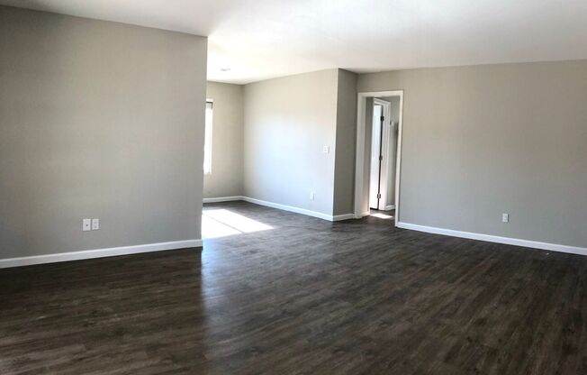 2 beds, 1 bath, 800 sqft, $2,490, Unit Unit 1