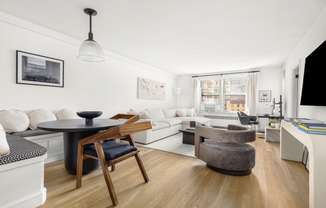 60 E 9 ST