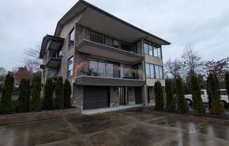 2 beds, 2 baths, $2,500, Unit UNIT UPPER