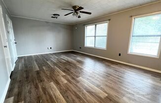 3 beds, 1 bath, $1,195