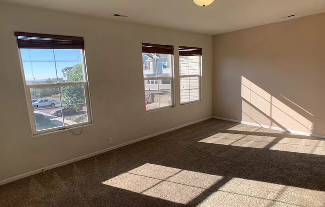 Great 2 Story Townhome!