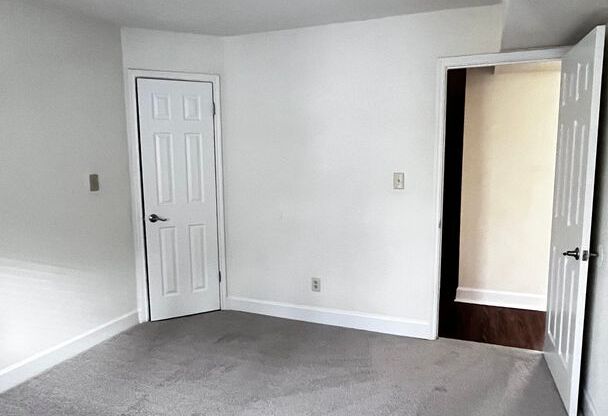 2 beds, 2 baths, 1,037 sqft, $1,825, Unit 808 #3B