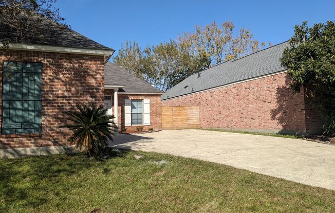 3BD 2BA House for rent in Bluebonnet Subdivision