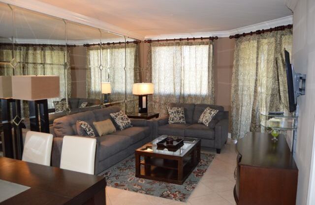 Meridian Furnished 2 Bd / 2 Ba Luxury Condo - Resort Style Living.