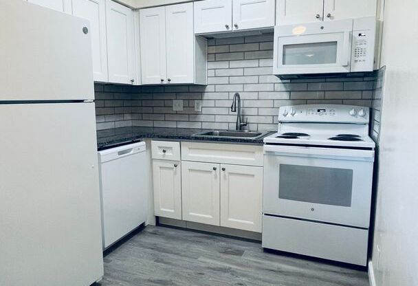 CRESTWOOD APARTMENTS