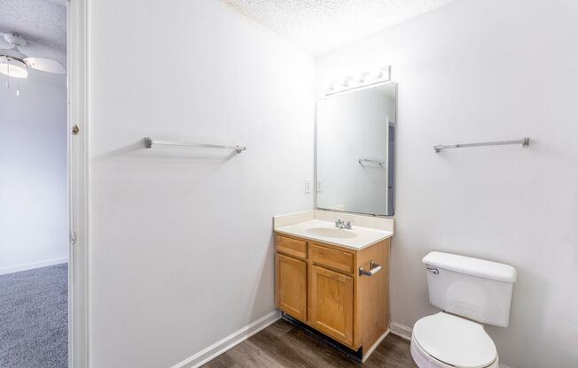 3 beds, 2 baths, 1,172 sqft, $1,575, Unit 1923M-JS