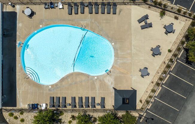 2 beds, 2 baths, 1,000 sqft, $1,325, Unit 303