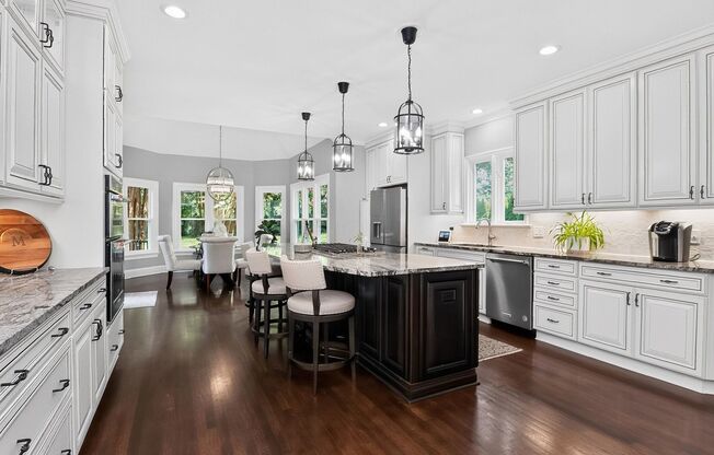 4 beds, 3.5 baths, $6,300