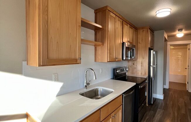 1 bed, 1 bath, $1,545, Unit 16