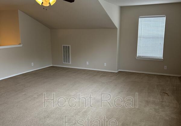 2616 GALLANT FOX DR