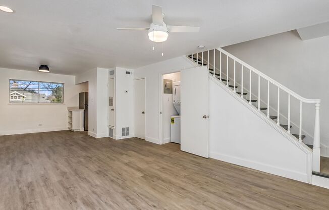 2 beds, 1.5 baths, 1,042 sqft, $1,450, Unit 119