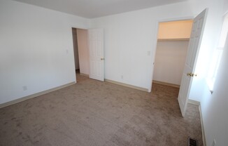 3 beds, 1 bath, 1,200 sqft, $1,650