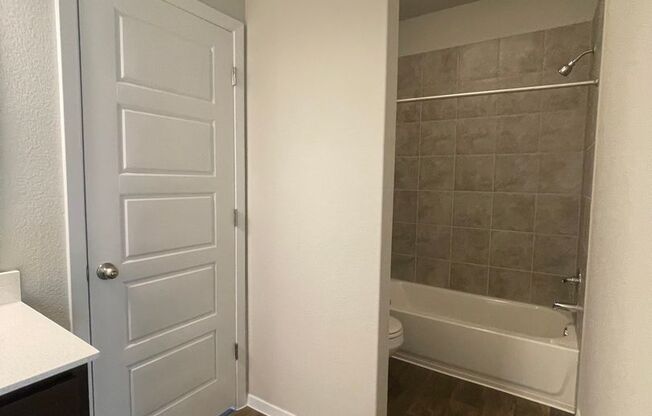 3 beds, 2 baths, $1,950