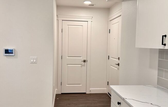 1 bed, 1 bath, 453 sqft, $2,195, Unit 410-201