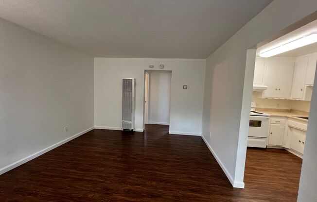 1 bed, 1 bath, 500 sqft, $1,325, Unit 2727 #5