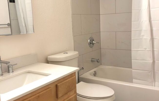 2 beds, 1 bath, 875 sqft, $2,295, Unit 202