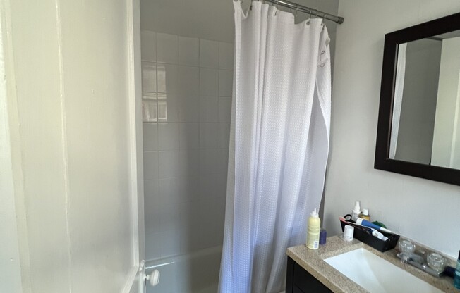 Studio, 1 bath, $2,450, Unit 36