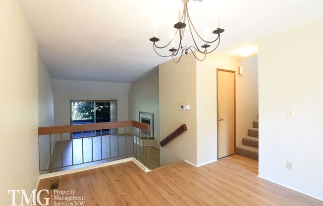 Beautiful Townhome in Mountain Like Setting -- Fireplace, Vaulted Ceilings, and more!