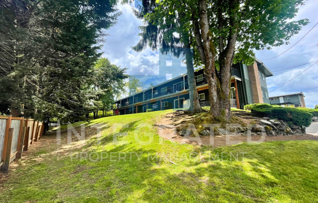 2 beds, 1 bath, 750 sqft, $1,900, Unit Unit #37