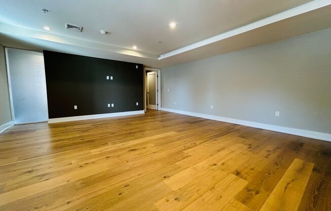 2 beds, 2 baths, 700 sqft, $3,000, Unit 507