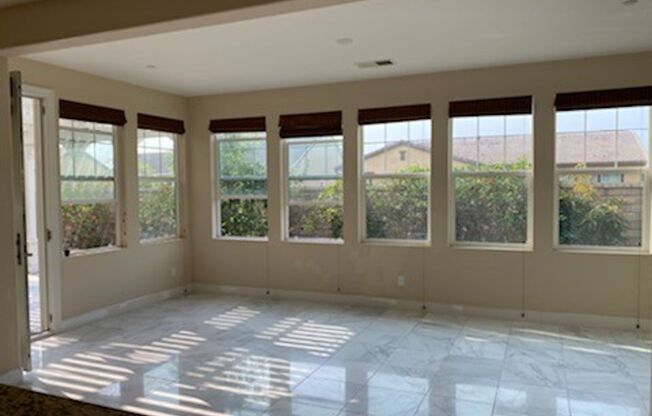 Beautiful 5 Bedroom Home for rent in Lopella Meadows!