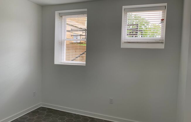 1 bed, 1 bath, 581 sqft, $800, Unit 107