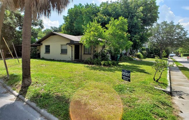Bayshore/SOHO 2 Bed Duplex with Carport and Corner Yard