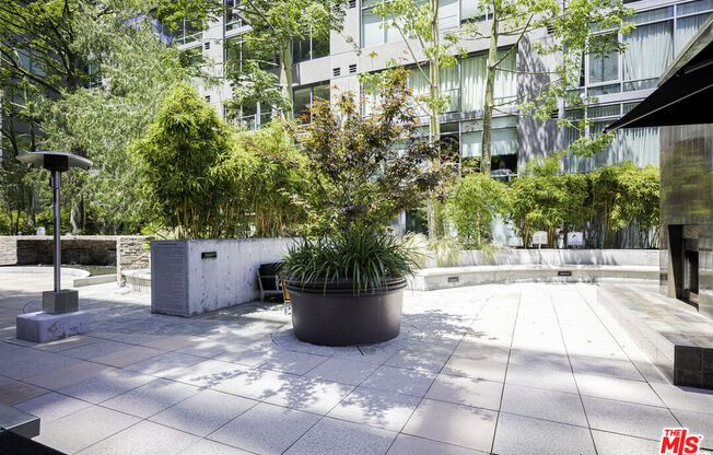 1 bed, 2 baths, 1,200 sqft, $3,495, Unit 716