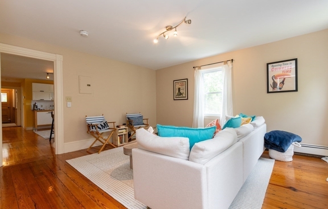 51 VINE ROCK ST