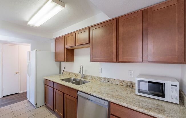 Moon Valley - Three Bedrooms & RV Gate