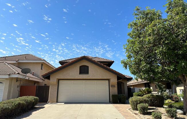 3 BEDROOM HOME FOR LEASING IN Rancho Cucamonga
