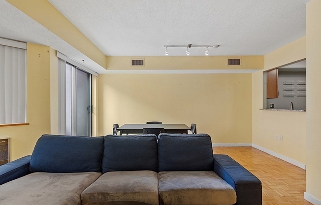 2 beds, 2.5 baths, 1,145 sqft, $3,500, Unit 717