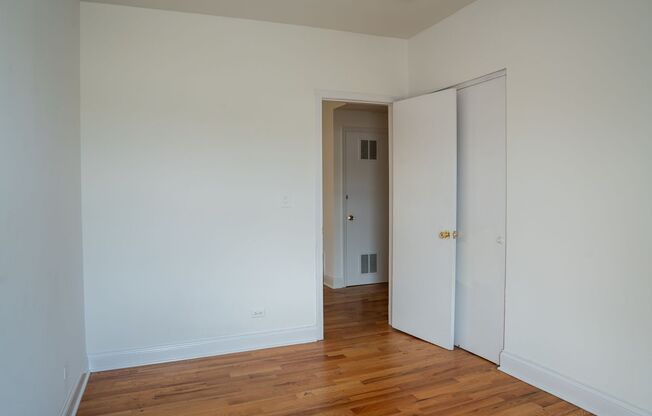 2 beds, 1 bath, 775 sqft, $1,725, Unit 3154-1