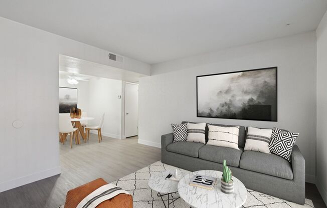 2 beds, 1 bath, 899 sqft, $1,157, Unit 1115