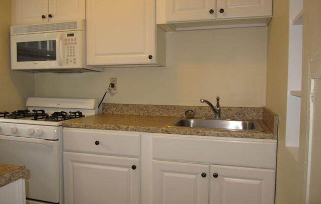 777 Shady Drive East Associates