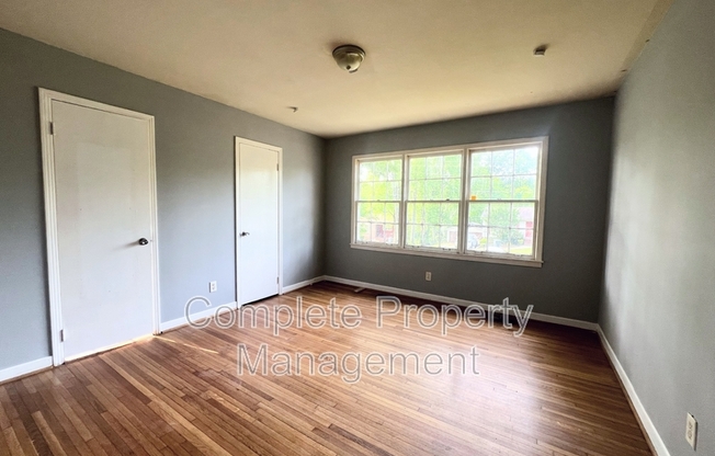 412 CAMELLIA RD